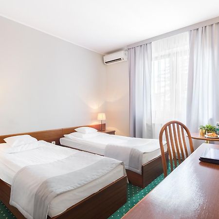 Hotel T&T Poznan Exterior photo